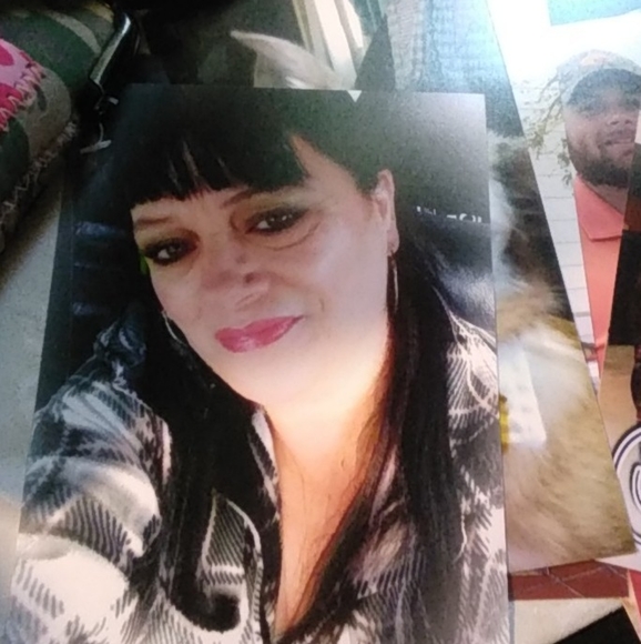 Meet your Posher, Kim - Picture 1 of 1